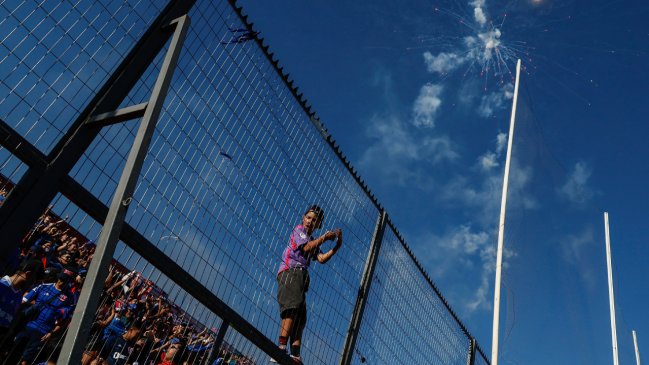 Duelo de Coquimbo Unido y U. de Chile en Santa Laura se interrumpió por incidentes de barristas