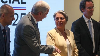   Analista: En lenguaje futbolístico, Jara atacó, Kast defendió y no hubo goles 