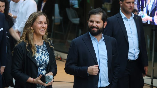 Boric pide dejar el pesimismo y Sofofa propone 