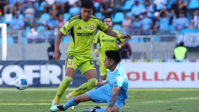 [VIDEO] Matías Sepúlveda marcó de tiro libre para el empate de la U ante Iquique
