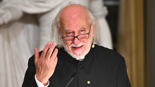 Lászlo Krasznahorkai alertó sobre los "ángeles sin alas" como Elon Musk y sus "planes demenciales"