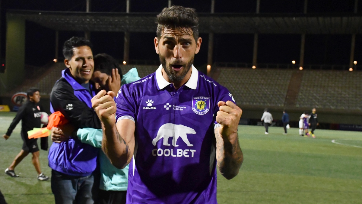 Joaquín Larrivey se alzó como el Mejor Jugador del Ascenso - RADIO PRENDIDA
