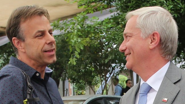 Codina: Kast dice "Chile se cae a pedazos" como una metáfora