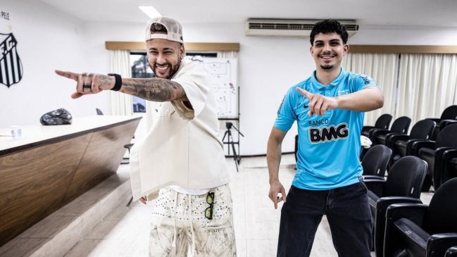   [VIDEO] A 13 años del baile que le dedicó: Neymar se reencontró con niño que tuvo leucemia 