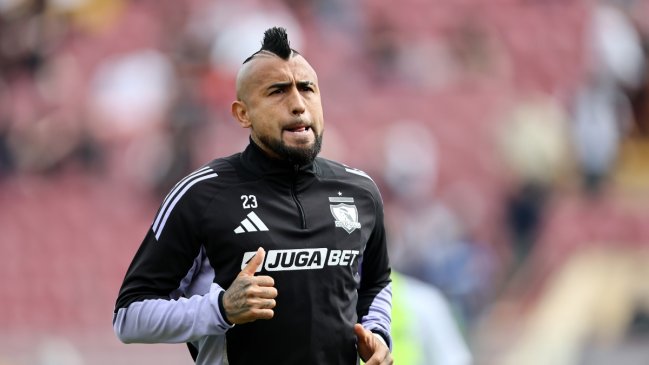 Johnny Herrera: "Colo Colo le está regalando un año de contrato a Vidal"