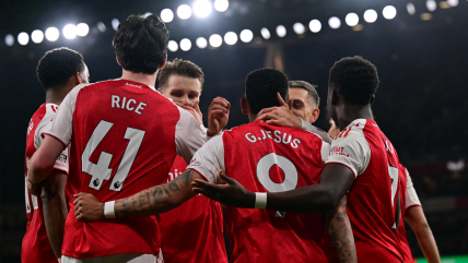   Con autogoles: Arsenal se aferró al liderato tras victoria con suspenso sobre Wolverhampton 