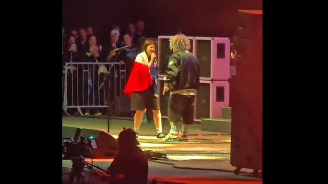 Una fan cantando con Fred Durst: lo que dejó el show de Limp Bizkit en Santiago