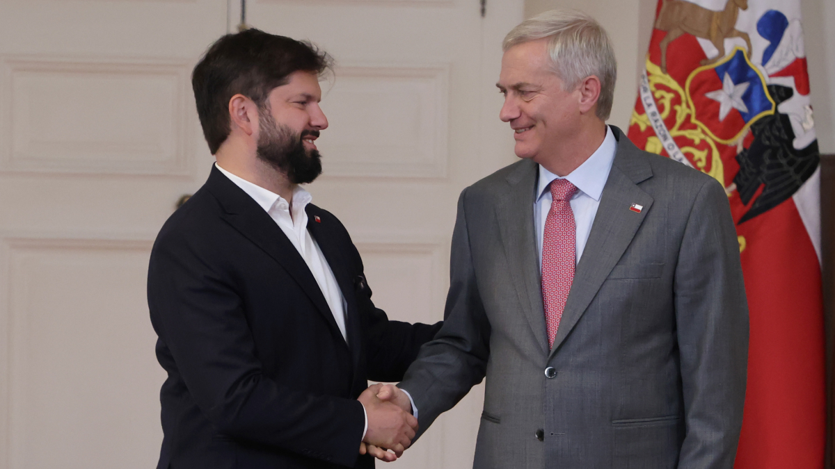 Boric y Kast se reunieron en La Moneda en el inicio de la transición ...
