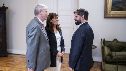   Kast tiene intención de vivir en La Moneda, aunque sea con saco de dormir 