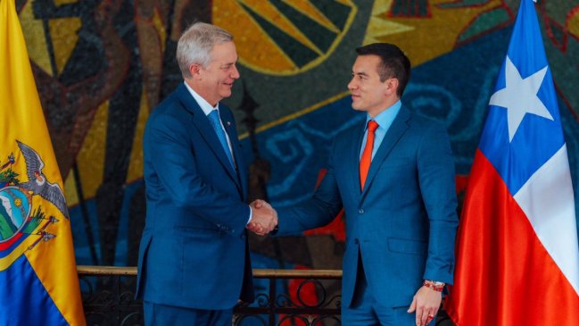 Kast tras cita con Noboa en Ecuador: Crimen organizado 