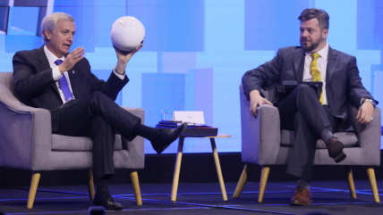 Timonel PS: Veo con preocupación cómo el partido de Kaiser torea a Kast