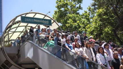 Caótica jornada de compras en el día previo a fiesta navideña