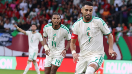   Riyad Mahrez brilló con doblete en triunfo de Argelia sobre Sudán en la Copa Africana 