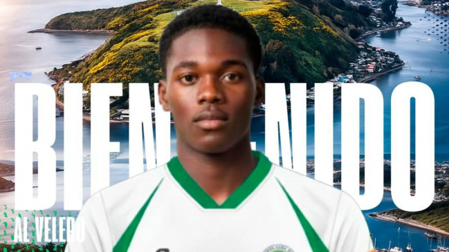 Deportes Puerto Montt oficializó el fichaje de Manley Clerveaux para su vuelta al Ascenso