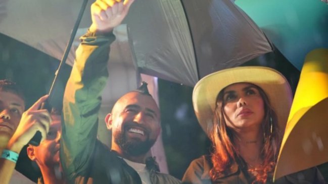 Arturo Vidal revolucionó Colombia: Fue el protagonista de un desfile en la Feria de Cali