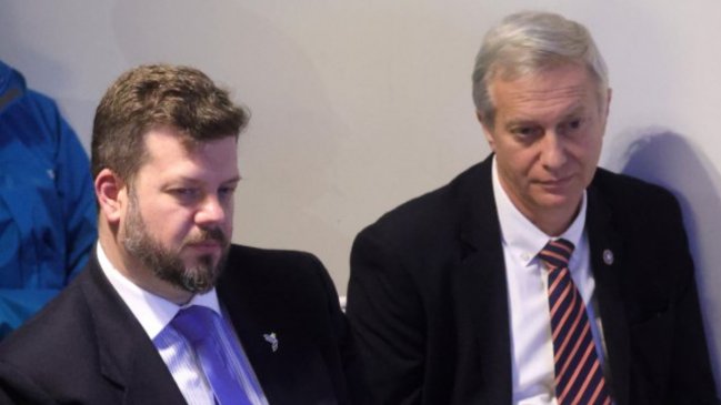 Republicanos: Si Kaiser quiere ser Presidente, no le conviene entrar al Gobierno