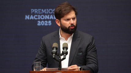 Presidente Boric rindió homenaje a comandante de Bomberos de Litueche fallecido en combate