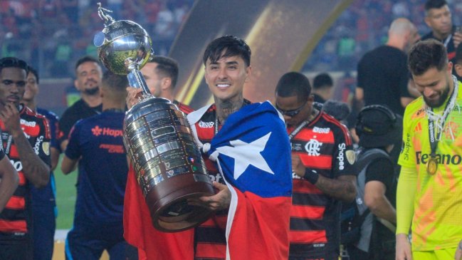 Nuevo reconocimiento para Erick Pulgar: Es parte del 11 ideal de América