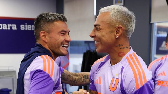 [VIDEO] El emotivo reencuentro de Vargas y Aránguiz en el CDA