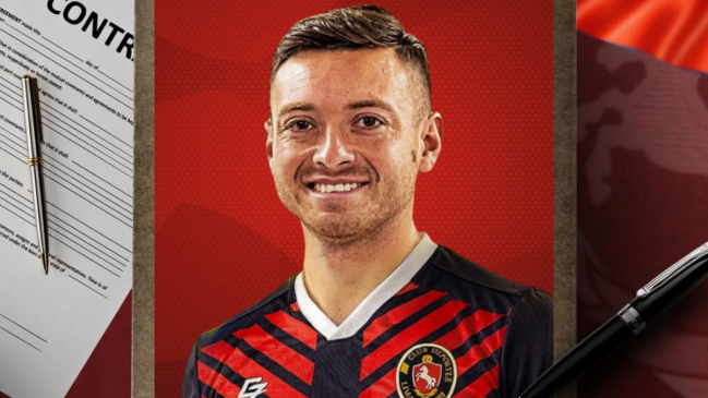 Deportes Limache anunció a Yerco Oyanedel como su duodécimo refuerzo