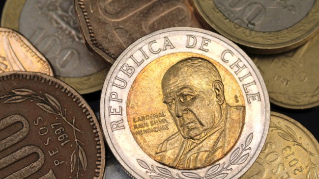 Mujer denuncia que banco se negó a recibir monedas para hacer un depósito: ¿Qué dice la ley?