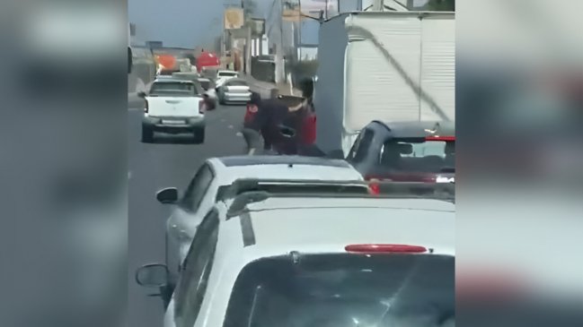 Nuevo asalto con retención de camionero en la capital