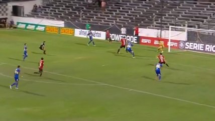   [VIDEO] Independiente aprovechó mala salida de Everton y Gabriel Avalos anotó un golazo de taco 