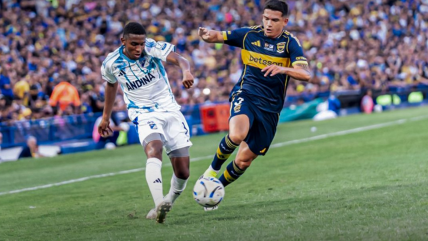   Williams Alarcón sumó minutos en amistoso de Boca Juniors ante Millonarios 