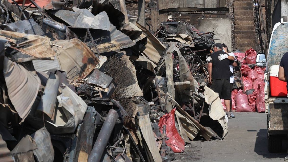   Coaniquem advierte riesgos por cenizas y escombros calientes tras incendios 