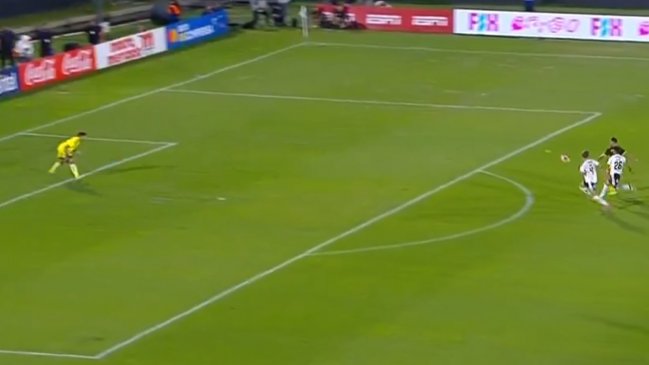 [VIDEO] Peñarol amargó a Colo Colo con el gol del empate de Facundo Batista