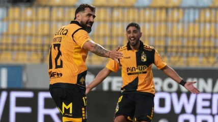   Lucas Pratto fue héroe de Coquimbo Unido en el triunfo ante Limache en la semifinal de la Supercopa 