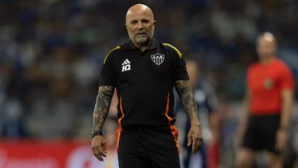 [VIDEO] Jorge Sampaoli perdió el control tras burlas por su estatura en Brasil