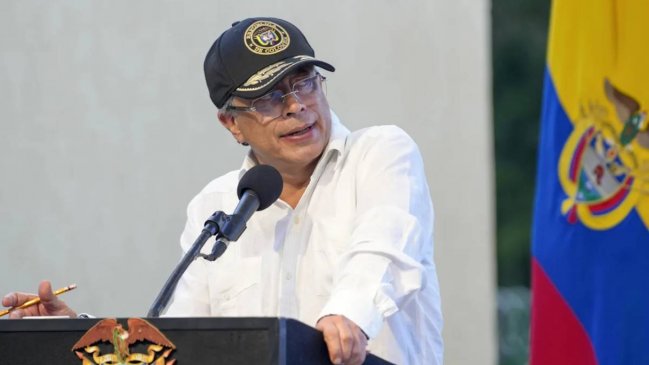 Petro reprocha a Noboa el giro de Ecuador y recuerda que le vendió energía en la crisis