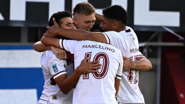 Matías Sepúlveda vio acción en el triunfo de Lanús sobre San Lorenzo en el Apertura de Argentina