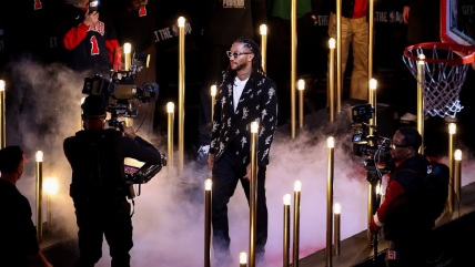   Derrick Rose entró en la historia: Bulls retiró la camiseta número 1 en el United Center 