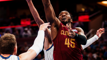   Donovan Mitchell castigó a Orlando Magic para mantener el alza de Cleveland Cavaliers 