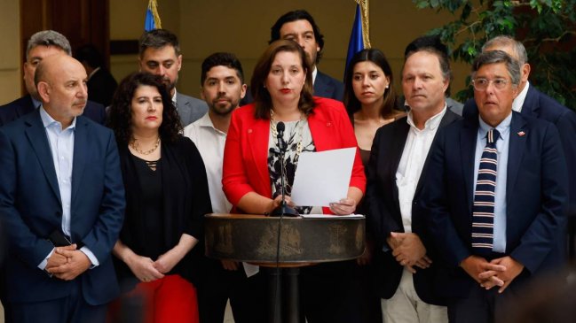 PS: No hay divorcio ni quiebre con el FA y el PC, pero exigimos respeto