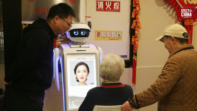 China impulsa el cuidado de adultos mayores con tecnología y robótica