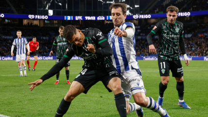   Lucas Cepeda sumó minutos en la derrota de Elche frente a Real Sociedad por La Liga 