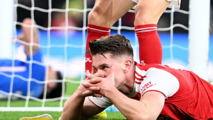   Arsenal goleó a Sunderland y sigue firme como líder de la Premier 