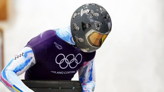 El COI prohibió al abanderado ucraniano llevar un casco homenaje a víctimas de la guerra