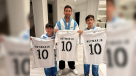 Messi y sus hijos posaron con las camisetas de Santos que envió de regalo Neymar