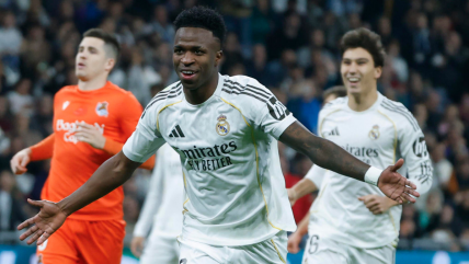   Vinicius lideró con un doblete la goleada de Real Madrid ante Real Sociedad en La Liga 