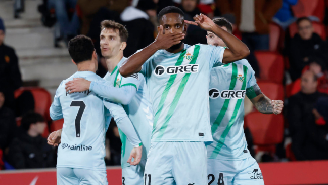 El Betis de Pellegrini venció a Mallorca y se acercó a puestos de Champions League