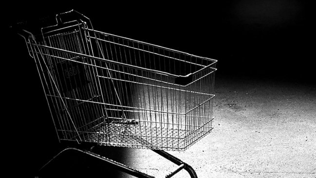 Hombre murió baleado en Recoleta: fue llevado en carro de supermercado al SAR