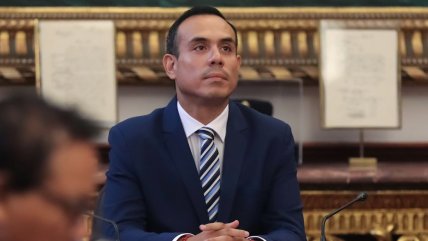 Jerí, el presidente interino destituido en Perú, se va 