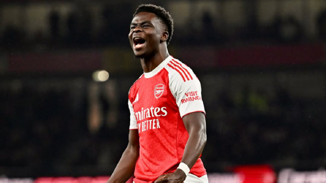 Arsenal anunció la renovación de Bukayo Saka hasta 2031