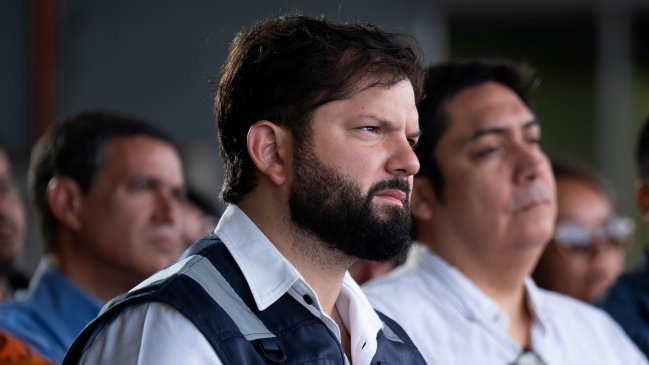 Boric busca estrechar la relación con Rapa Nui 