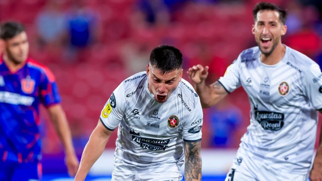 [VIDEO] Deportes Limache sacudió de entrada a la U en el Nacional con un golazo de 