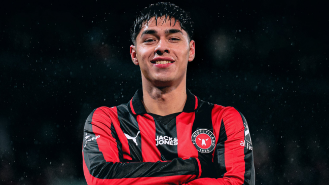 [VIDEO] Osorio recibió potente arenga de su DT: No hay ningún jugador en el mundo haciendo esto